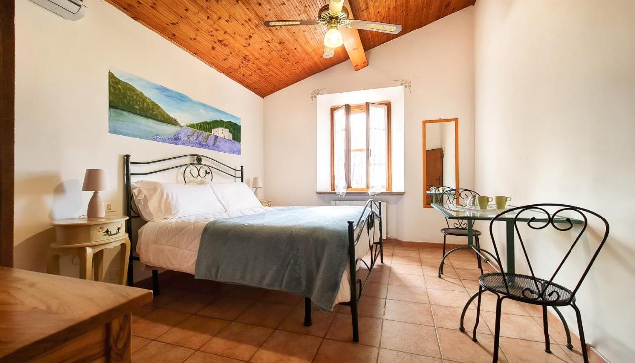 Agriturismo Barbadoro Сан-Винченцо Экстерьер фото